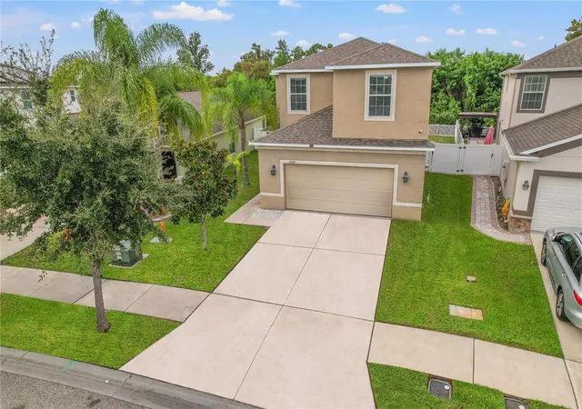 Photo 3 of Single family home for sale at 1964 Hawks View Dr, Ruskin, FL 33570 | MLS# A4634298 | Listing updated on 2026-10-06