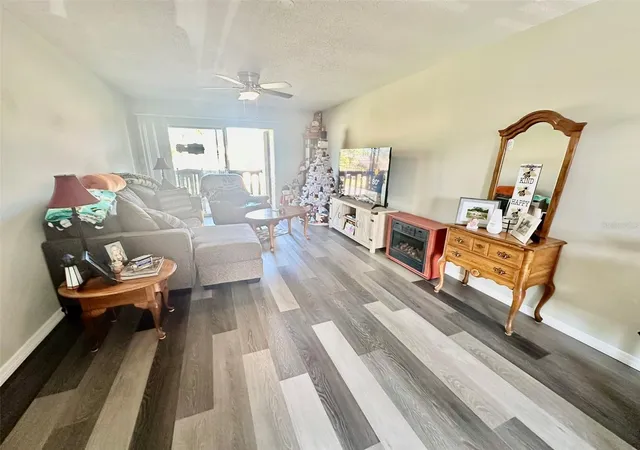 Listing Photo 5 - Condo for sale in building located at 5207 Turquoise Ln, New Port Richey, FL 34652 - Unit #202