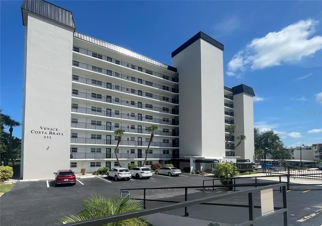 Photo 1 of Condo for sale at 232 Saint Augustine Ave #404, Venice, FL 34285 | MLS# N6136277 | Listing updated on 2026-08-09