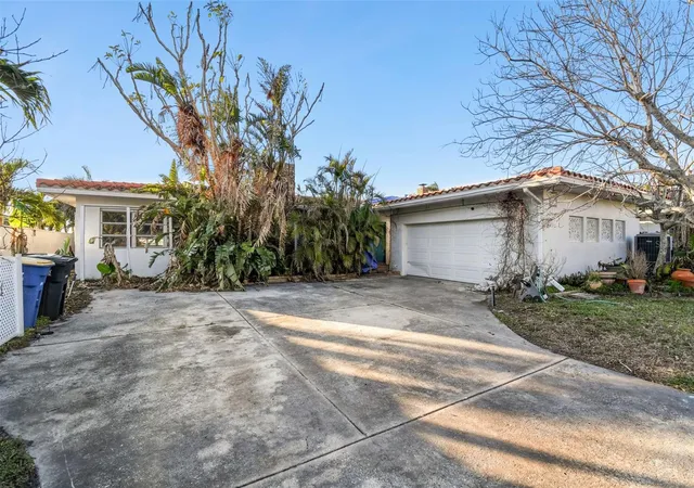 2nd image of 1836 Venetian Point Dr, Clearwater, FL 33755 | MLS# TB8336333