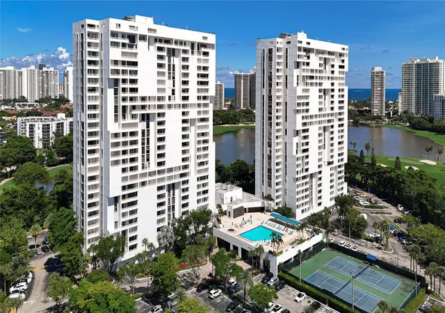 Homes for sale in Miami, FL | 20225 Ne 34Th Ct #817, Miami, FL 33180 | MLS# O6269669
