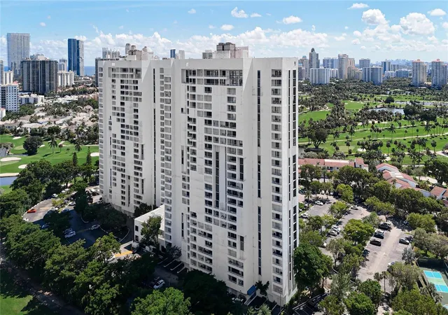 Homes for sale in Miami, FL | 20225 Ne 34Th Ct #817, Miami, FL 33180 | MLS# O6269669