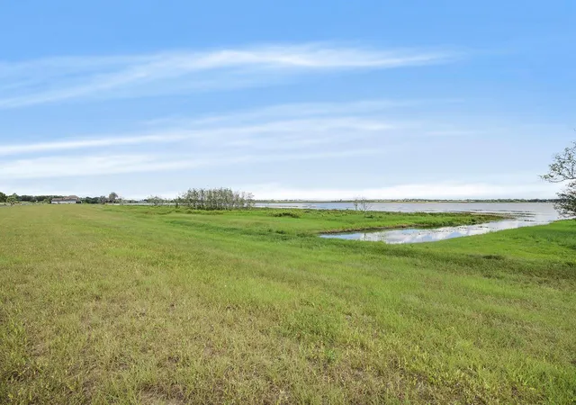 3rd image of 288 Caladium Ave, Lake Alfred, FL 33850 | MLS# TB8336954