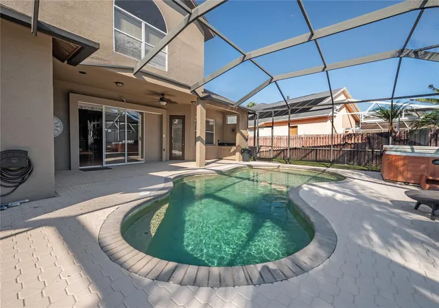 38th image of 10126 Londonshire Ln, Tampa, FL 33647 | MLS# TB8337151