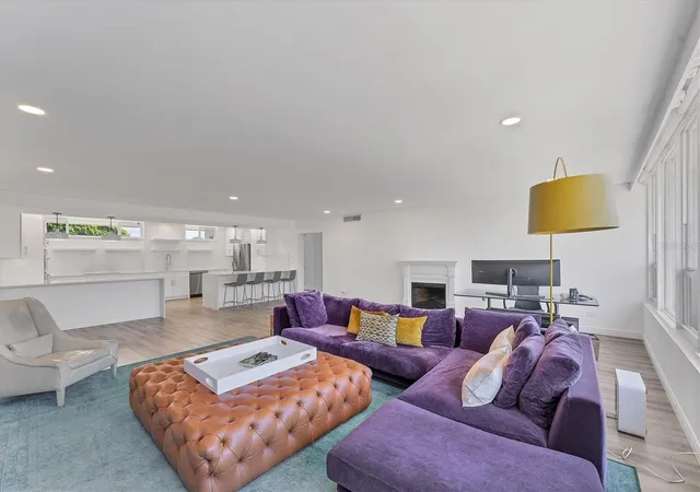 3rd image of 100 Sands Point Rd #323, Longboat Key, FL 34228 | MLS# A4635400
