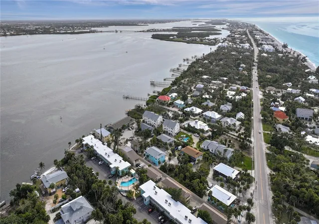2nd image of 5031 N Bch Rd, ENGLEWOOD, FL 34223