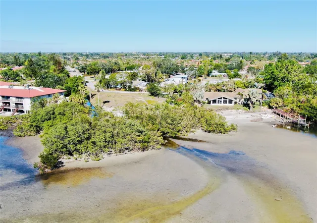 2nd image of 6649 Renssalaer Dr, Bradenton, FL 34207 | MLS# A4635569