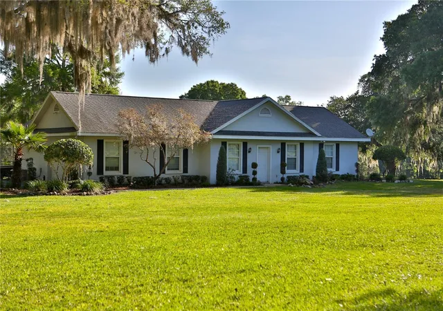 Photo 3 of House for sale at 13375 W Highway 318, Williston, FL 32696 | MLS# OM692794 | Listing updated on 2026-01-10