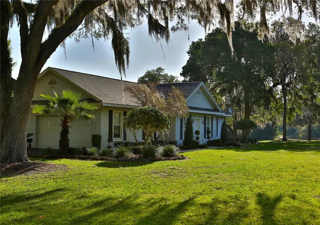 Photo 4 of House for sale at 13375 W Highway 318, Williston, FL 32696 | MLS# OM692794 | Listing updated on 2026-01-10