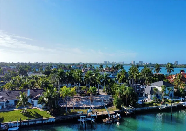 Photo 2 of Land for sale at 109 N Warbler Ln, Sarasota, FL 34236 | MLS# A4635678 | Listing updated on 2026-02-03