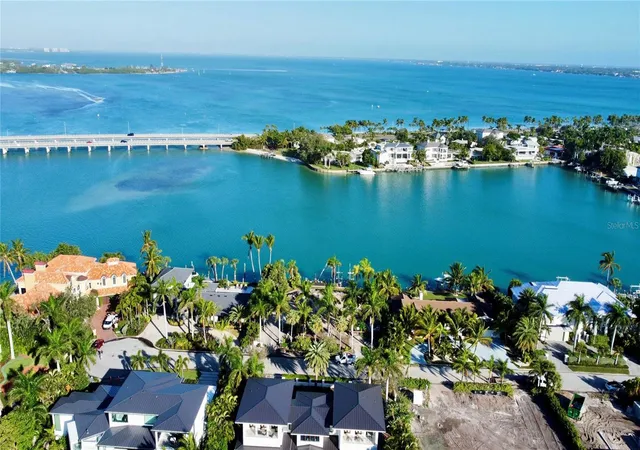 Photo 3 of Land for sale at 109 N Warbler Ln, Sarasota, FL 34236 | MLS# A4635678 | Listing updated on 2026-02-03