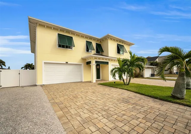 Photo 3 of Single family home for sale at 11325 5th Street E, Treasure Island, FL 33706 | MLS# TB8338321 | Listing updated on 2026-05-26