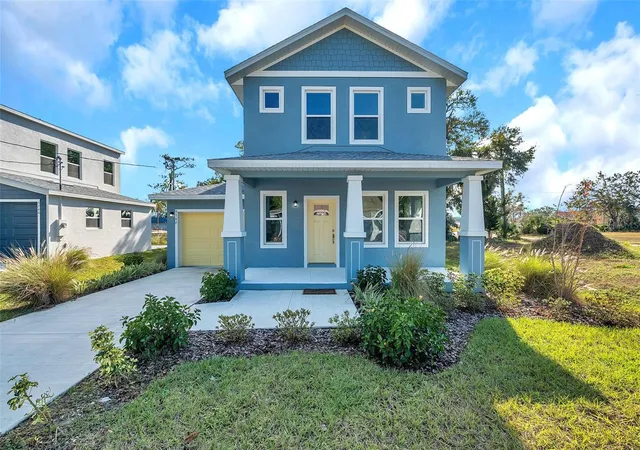 Photo 3 of Single family home for sale at 5742 Meadowlane St, New Port Richey, FL 34652 | MLS# W7871410 | Listing updated on 2026-10-04