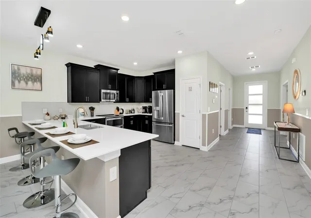4th image of 9194 Sommerset Hills Dr, Davenport, FL 33896 | MLS# S5118546