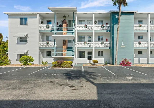 2nd image of 1853 Restful Dr #L2, Bradenton, FL 34207 | MLS# A4635868