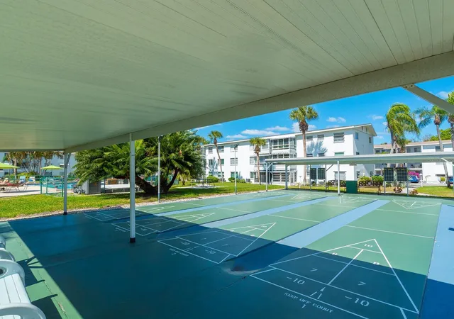 2nd image of 1853 Restful Dr, BRADENTON, FL 34207