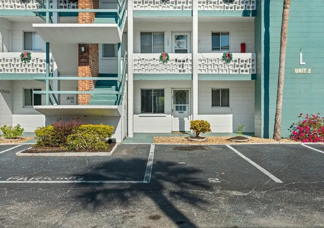 3rd image of 1853 Restful Dr, BRADENTON, FL 34207