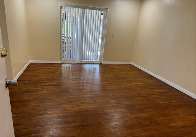 4th image of 5581 Aeolus Way, Orlando, FL 32808 | MLS# O6271546