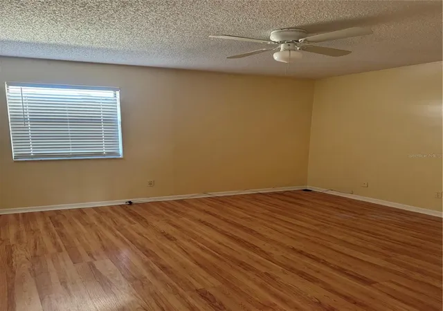 5th image of 5581 Aeolus Way, Orlando, FL 32808 | MLS# O6271546
