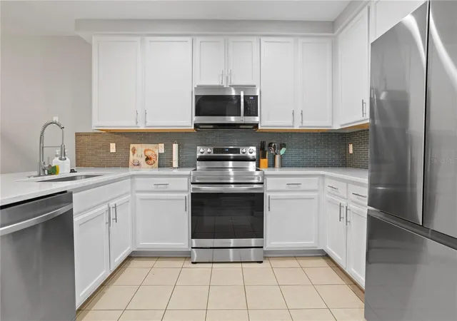 Photo 4 of Condo for sale at 3050 Pirates Retreat Ct #303, Kissimmee, FL 34747 | MLS# O6272109 | Listing updated on 2026-10-21