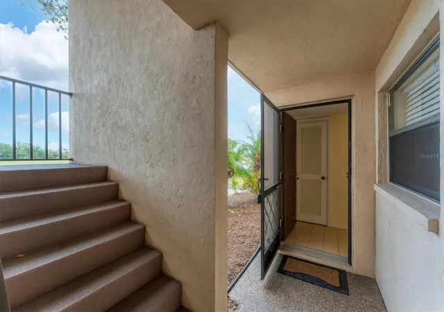 5th image of 104 Capri Isles Blvd #112, Venice, FL 34292 | MLS# A4636378