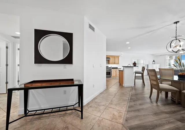 4th image of 650 Golden Gate Pt #401, Sarasota, FL 34236 | MLS# A4636416
