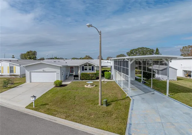 2nd image of 5148 Island View Cir N, Polk City, FL 33868 | MLS# P4933401