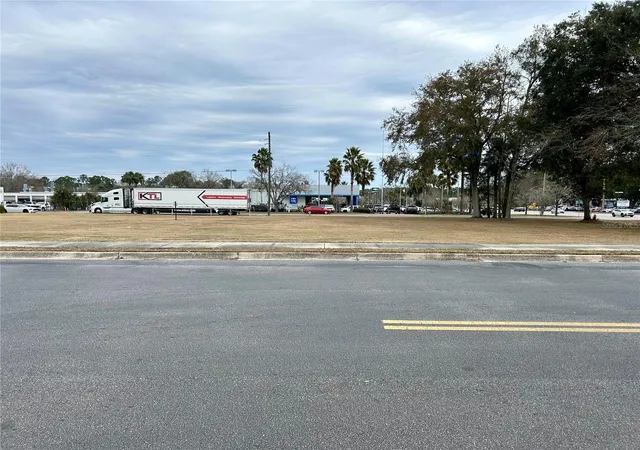 Photo 4 of Land for sale at 2550 N Main St, Gainesville, FL 32609 | MLS# GC527585 | Listing updated on 2026-04-02