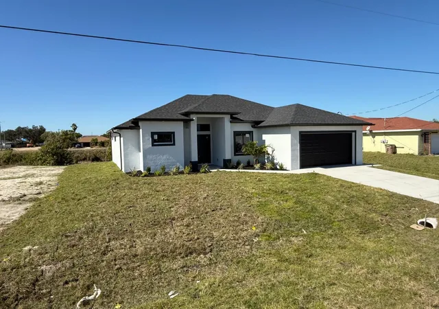 3rd image of 1320 Ne 14Th Ave, Cape Coral, FL 33909 | MLS# S5118952