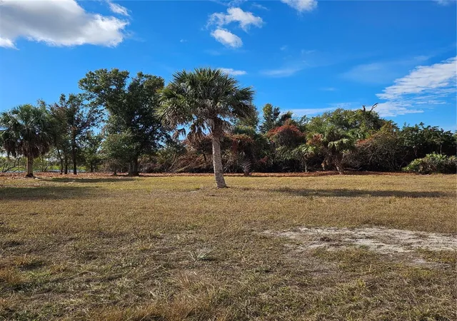5th image of 20 Clubhouse Ct, Rotonda West, FL 33947 | MLS# N6136638