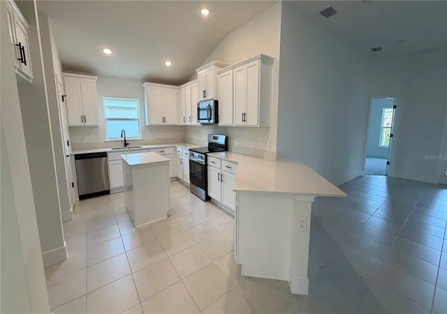 Homes for sale in North Port, FL | 2500 Averland Loop, North Port, FL 34287 | MLS# A4637034