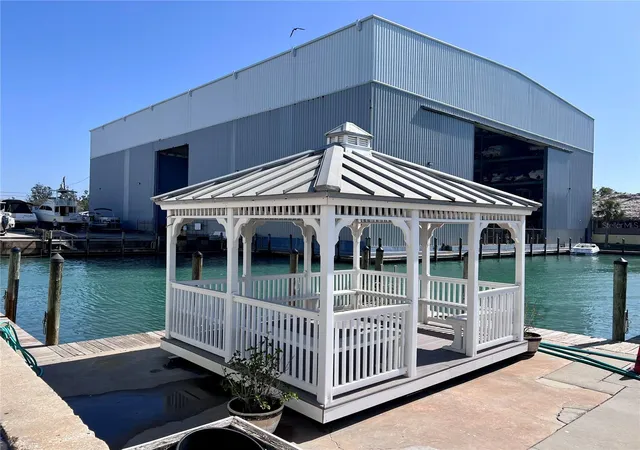 4th image of 100 Circuit Rd #S82, Nokomis, FL 34275 | MLS# D6140220