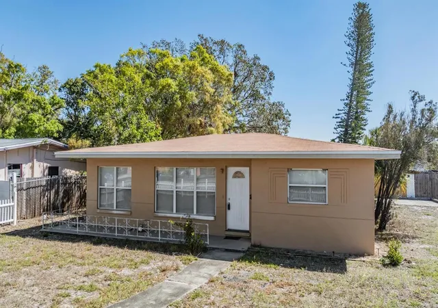 Homes for sale in Saint Petersburg, FL | 5130 Dr Martin Luther King Jr St S, Saint Petersburg, FL 33705 | MLS# TB8342126