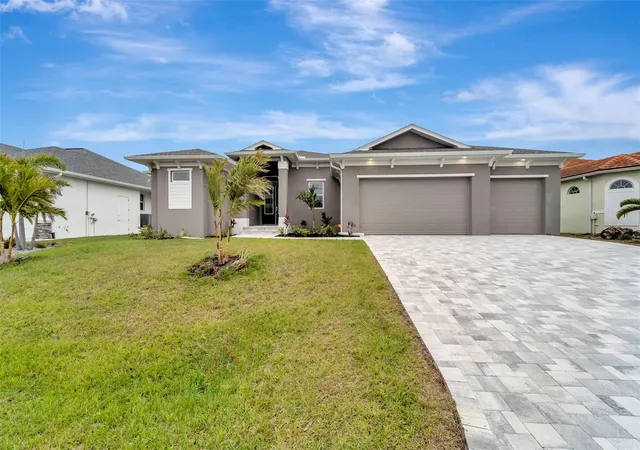 Photo 1 of Single family home for sale at 10442 Winnipeg St, Port Charlotte, FL 33981 | MLS# A4637449 | Listing updated on 2026-10-18