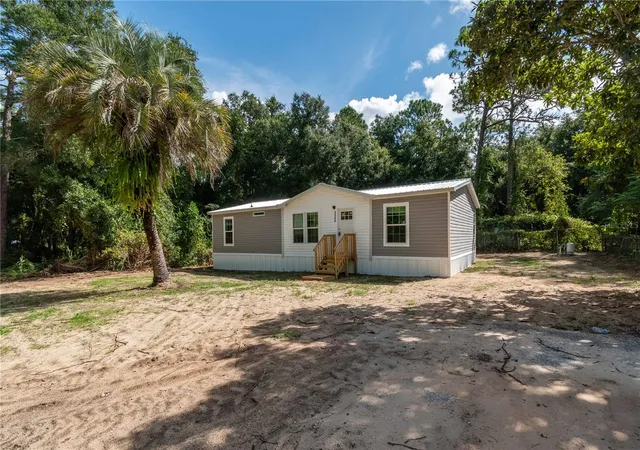 2nd image of 1143 Se 159th Ct, Silver Springs, FL 34488 | MLS# OM693761
