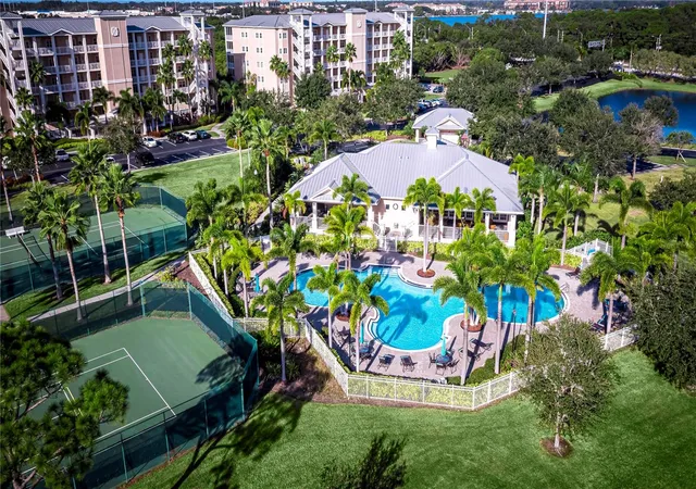 Photo 4 of Sale Pending at 7350 Marathon Dr, Seminole, FL 33777 | MLS# A4637549 | Listing updated on 2026-08-12