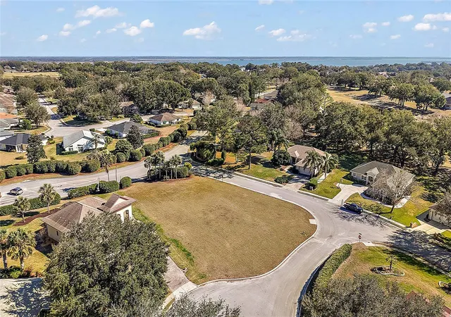 10th image of 5049 Harbor Hts, Lady Lake, FL 32159 | MLS# G5091977