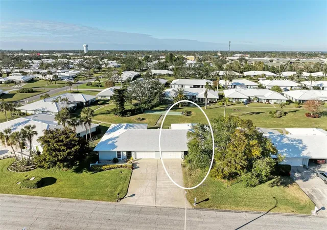 Photo 3 of Single family home for sale at 6704 11th Ave W, Bradenton, FL 34209 | MLS# A4637686 | Listing updated on 2026-10-07