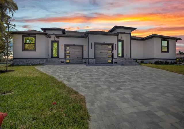 3rd image of 1327 Wesley Dr, Punta Gorda, FL 33950 | MLS# A4637971