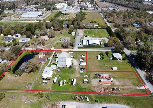 Photo 3 of Single family home for sale at 2601 11th Avenue Se, Ruskin, FL 33570 | MLS# TB8344782 | Listing updated on 2026-08-05