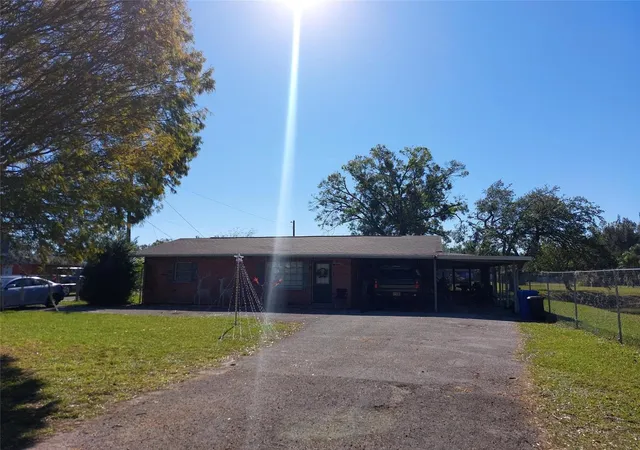Photo 4 of Single family home for sale at 2601 11th Avenue SE, Ruskin, FL 33570 | MLS# TB8344782 | Listing updated on 2026-08-05