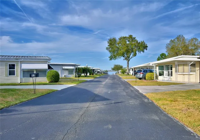 Homes for sale in Auburndale, FL | 150 Holiday Ln, Auburndale, FL 33823 | MLS# P4933546