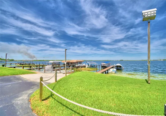 Homes for sale in Auburndale, FL | 150 Holiday Ln, Auburndale, FL 33823 | MLS# P4933546
