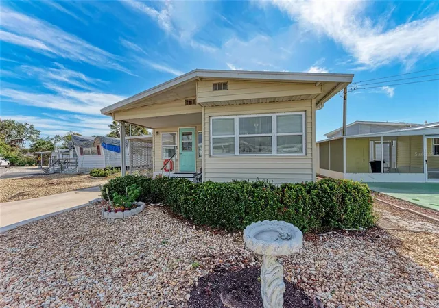 Homes for sale in Bradenton, FL | 1610 Iowa Ave, Bradenton, FL 34207 | MLS# A4638624