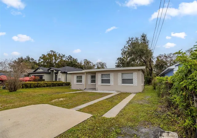 Photo 2 of Single family home for sale at 451 Rogers St, Orlando, FL 32811 | MLS# O6276751 | Listing updated on 2026-08-31