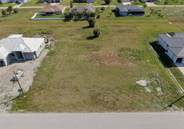Photo 2 of Land for sale at 189 Rotonda Blvd S, Rotonda West, FL 33947 | MLS# D6140438 | Listing updated on 2026-09-08