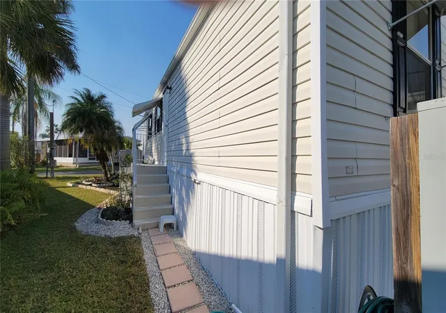 3rd image of 126 Lazy Lagoon Dr, Punta Gorda, FL 33982 | MLS# C7504570