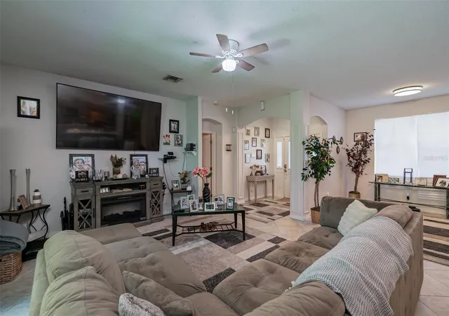 Photo 3 of Single family home for sale at 4126 Cobbler Ln, North Port, FL 34286 | MLS# O6277159 | Listing updated on 2026-10-07