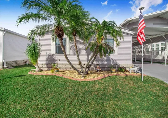 3rd image of 332 Fairway Blvd, Frostproof, FL 33843 | MLS# P4933597