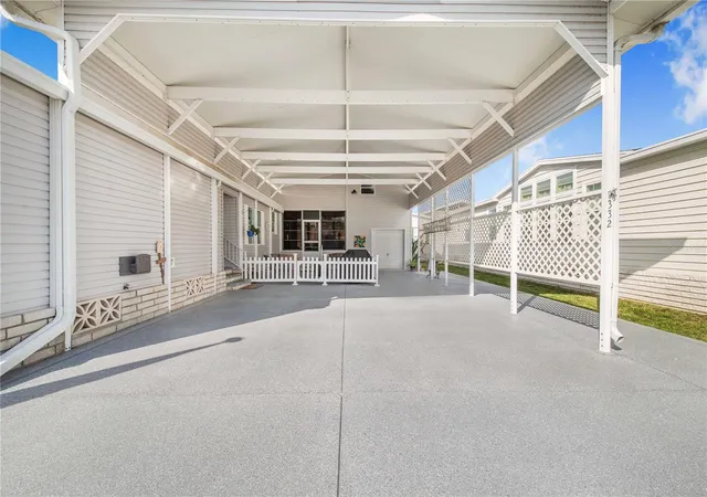 5th image of 332 Fairway Blvd, Frostproof, FL 33843 | MLS# P4933597